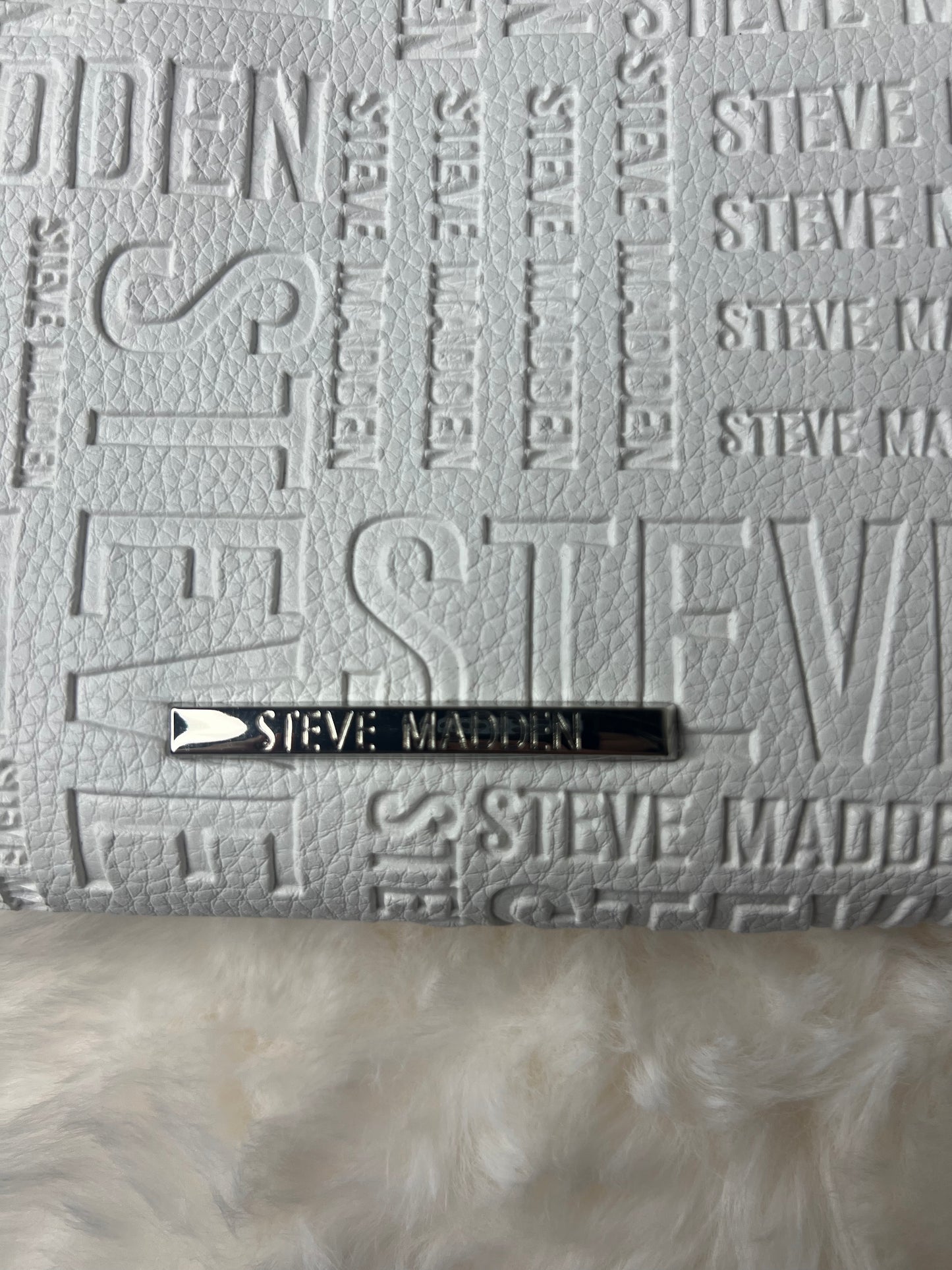 Steve Madden Wallet Stamped Logo Silver Zip Around Organizer Wristlet Nice